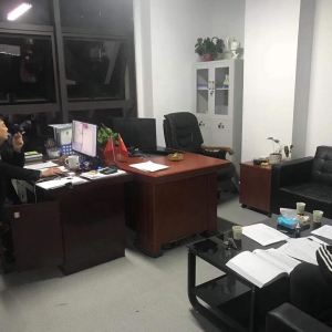 我們是一群熱愛工作的小伙伴！